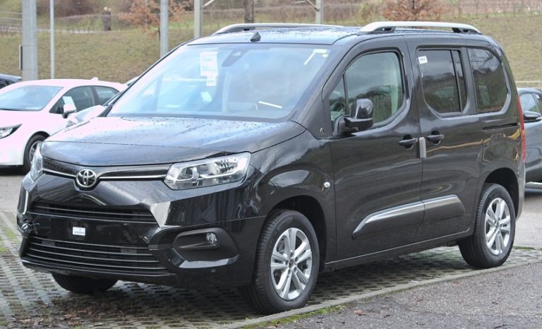 Toyota Proace City Fiyat Listesi 2024 (12 Ay Güncel Fiyatlar), Yolcu ...